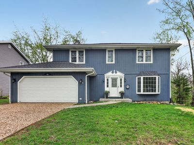 833 Brookside Dr