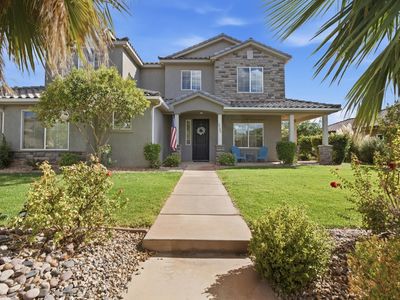 2758 E Auburn Dr