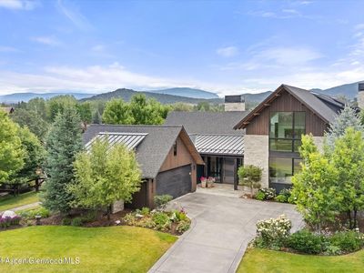 1106 Heritage Dr