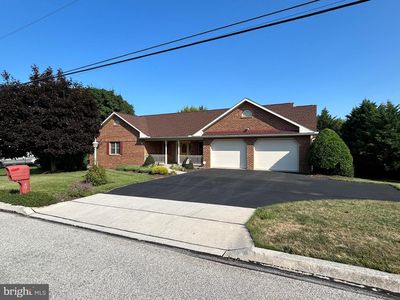 49 Hillside Rd