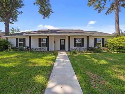 5943 Greenmont Dr
