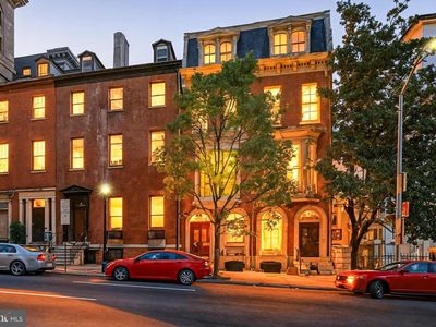 16 W Franklin St