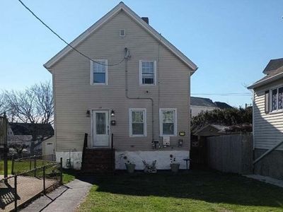 12 Sears St