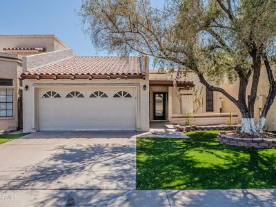 2043 W NOPAL Avenue