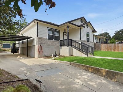 206 CHICKERING AVE