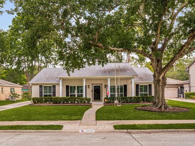 10626 Holly Springs Dr