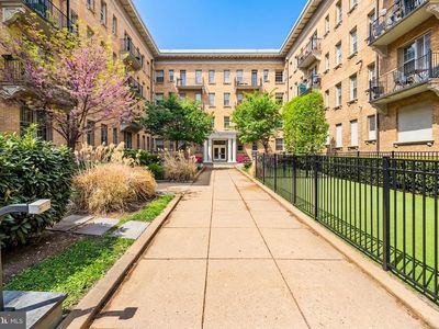 1401 Columbia Rd NW APT 205