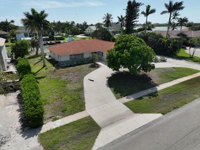 961 Scott Dr