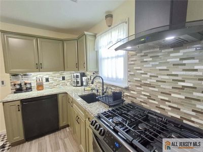 58 Lakewood Ave