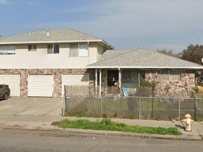203 W Benjamin Holt Dr