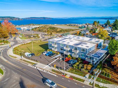 5321 N Pearl Street #202