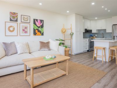 411 Hobron Ln APT 1212