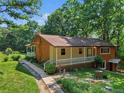 5072 Oak Tree Ln