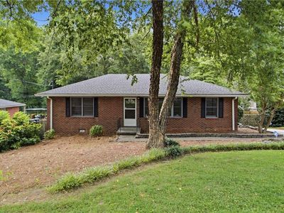 106 Larose Cir SE