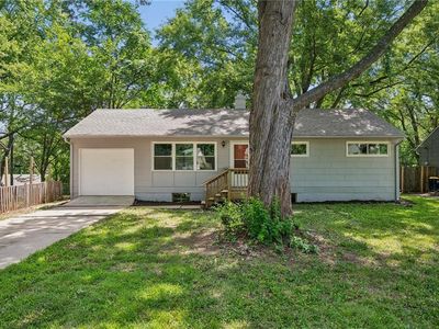 11217 Manchester Ave