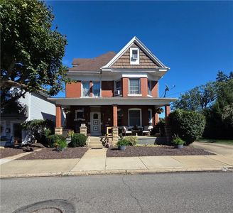 220 Grace Ave