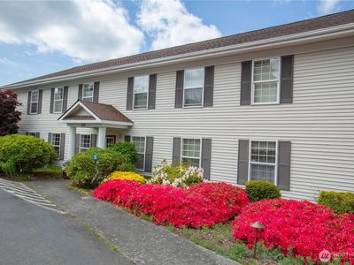 500 Creekside Terrace #101