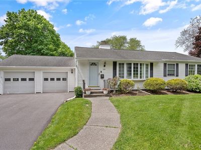 115 Mansfield Dr