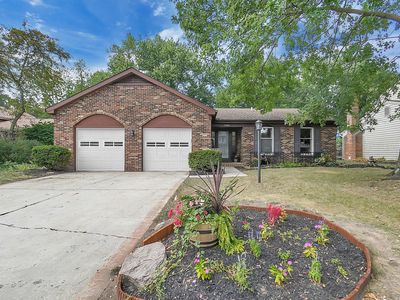 3884 Quail Hollow Dr