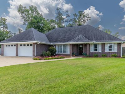 114 Cerdan Cir