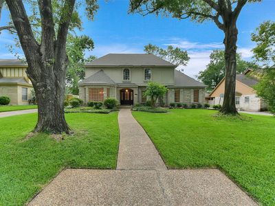 2714 Rustic Woods Dr