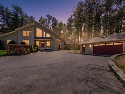 Property at 8 Dunham Rd, Assonet, MA