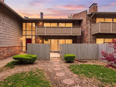 8730 Metcalf Ave APT 105