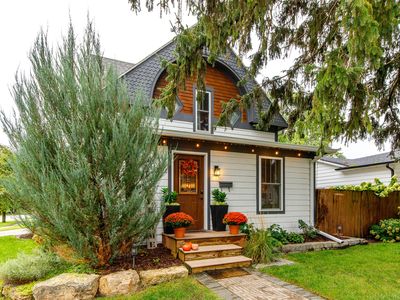 930 Elm Ave