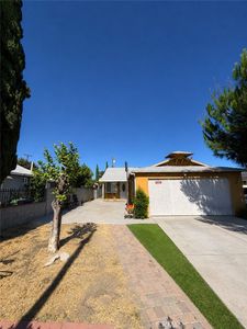 Property at 7836 Irvine Ave, North Hollywood, CA