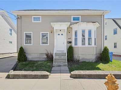 11 John St