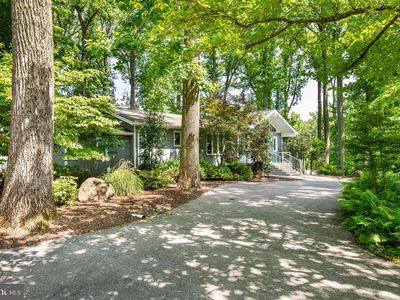 5 Martins Cir