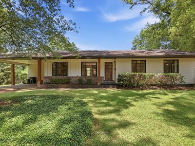 3975 Berkley Dr
