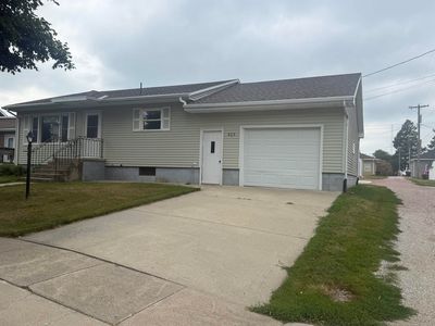 Property at 305 S 4th St, Humphrey, NE