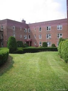 10 DAVENPORT Avenue #1F