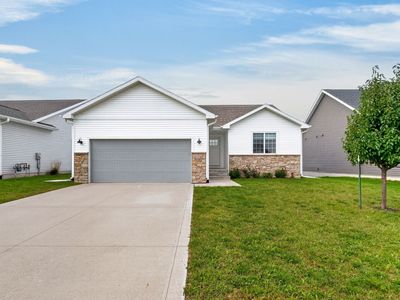 216 NW Lexington Dr