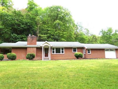 1961 Wolf Creek Rd