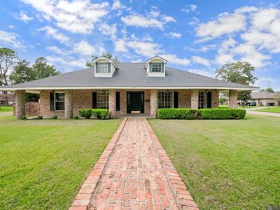 2285 San Clemente Dr