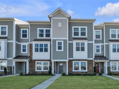 2003 Laycock Ln #102