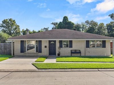 1701 Redwood Dr