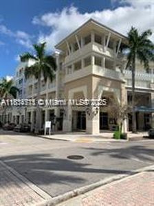 1209 Main St APT 215