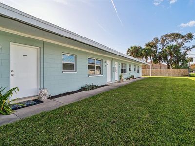 139 Roosevelt Ave #139B