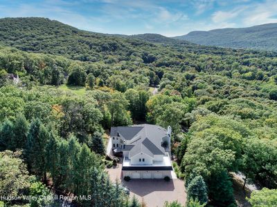 12 Parks Wood Drive