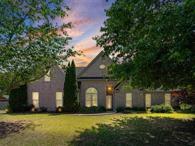 4906 Kings Forest Dr