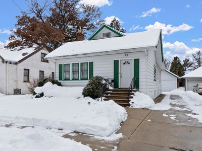 Property at 12 N Du Bois Ave, Elgin, IL