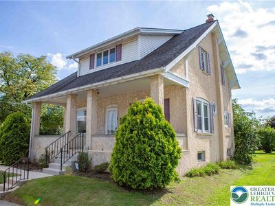 158 S 5th St
