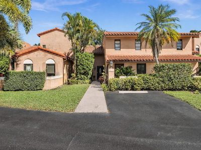 9050 Jacaranda Ln #3