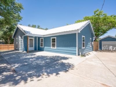405 E Bonita Ave