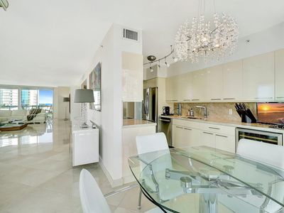 16400 Collins Avenue #641