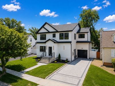 584 Plymouth Rd