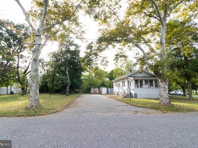 542 Broadlawn Ter